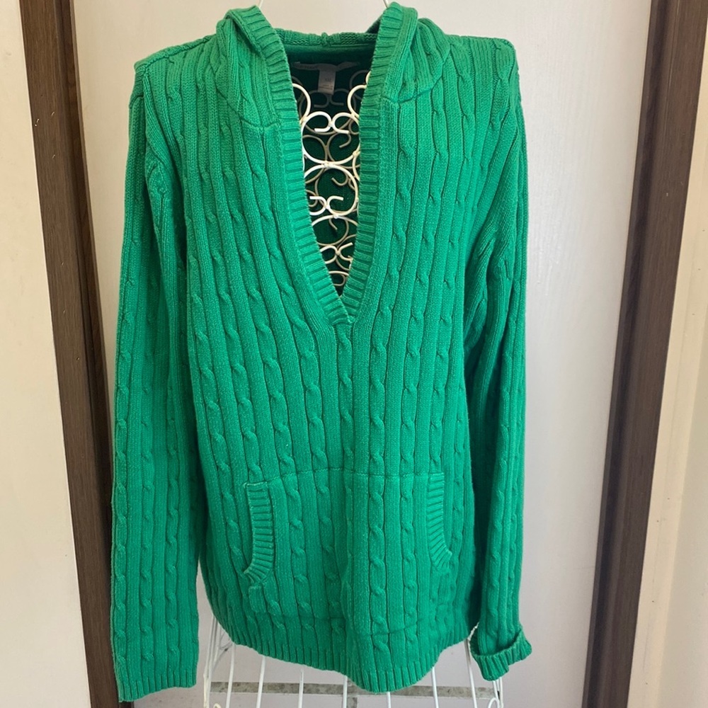 Old navy sweater